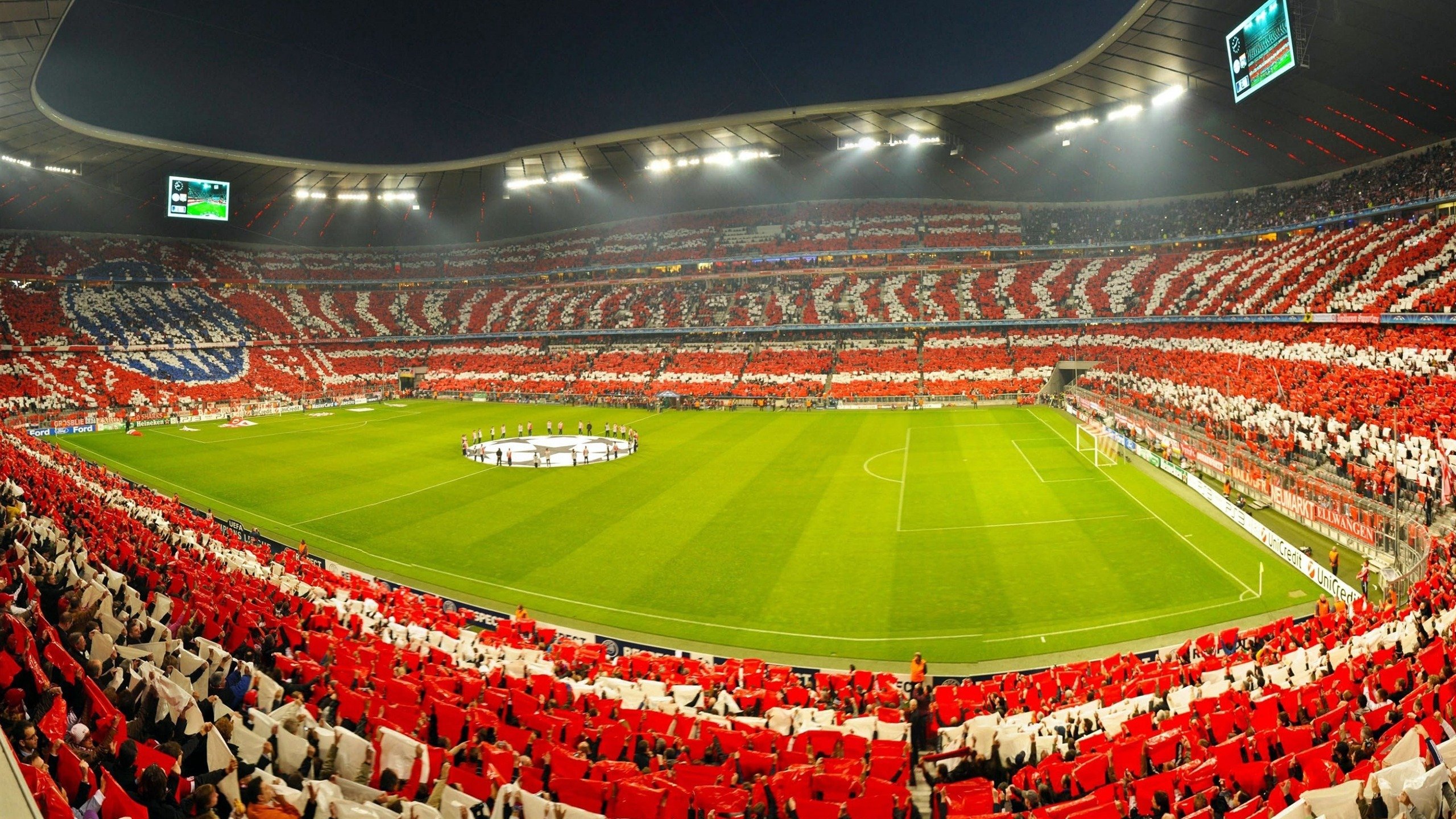 “青少年足球训练营新体系全面启用，激发足球梦想”，青少年足球培训班